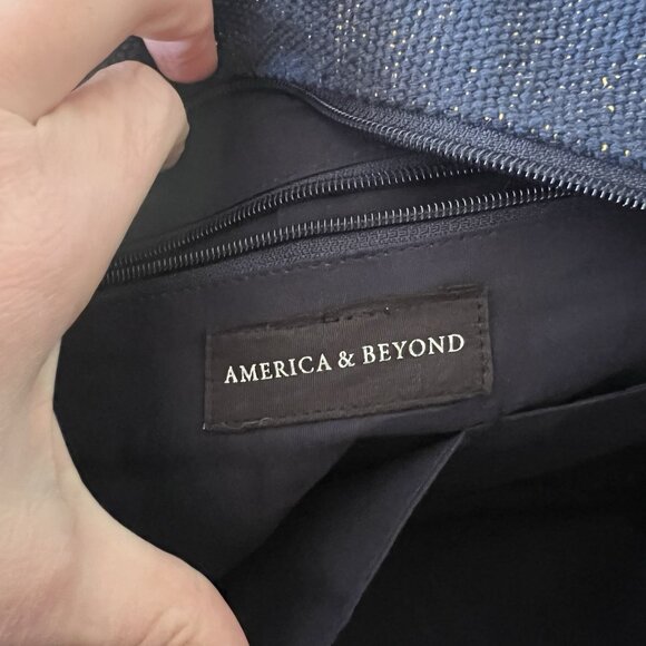 America & Beyond Embellished Floral Beaded Travel Bag Blue Pink - Picture 8 of 8